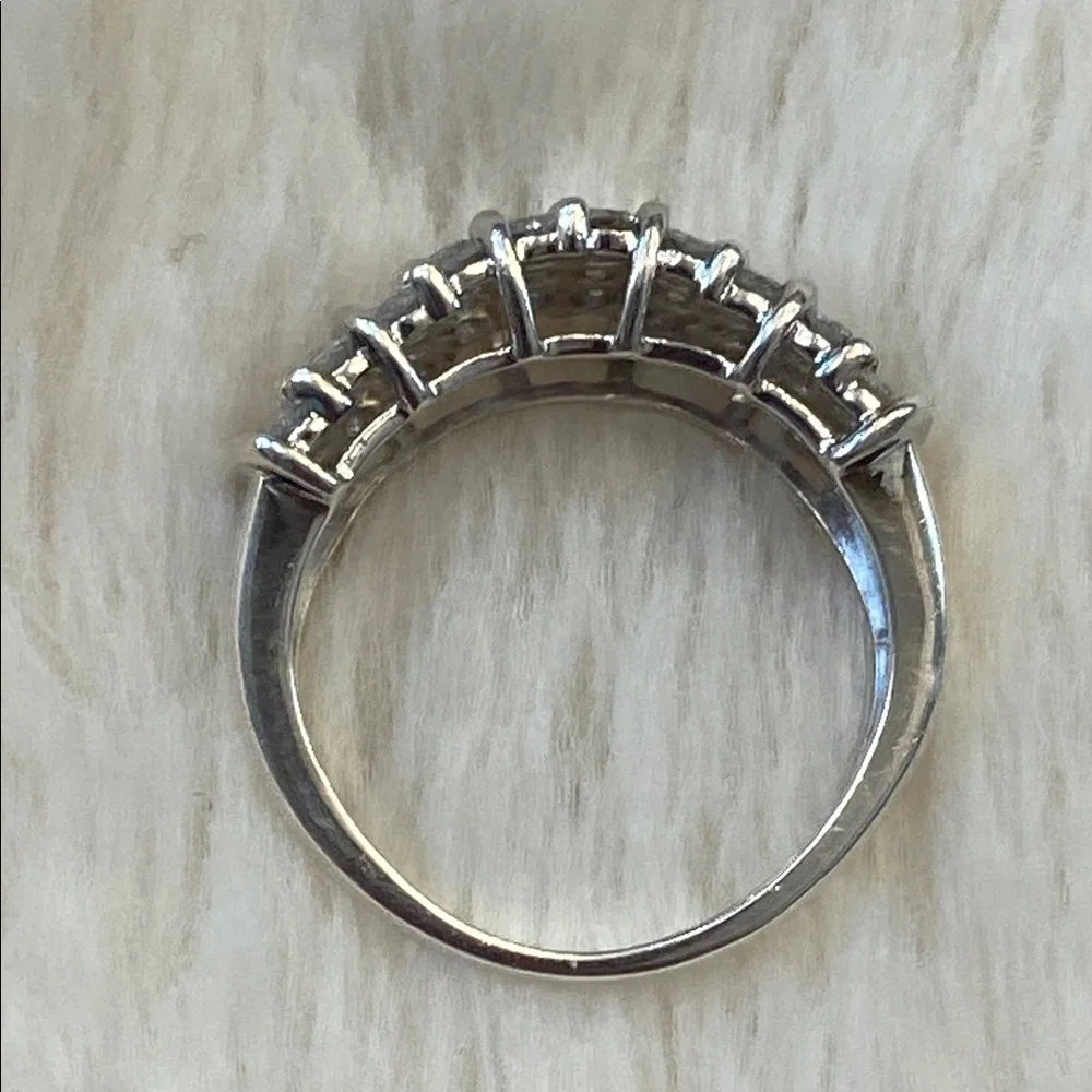 Diamond Fashion Ring - Picture 3 of 6